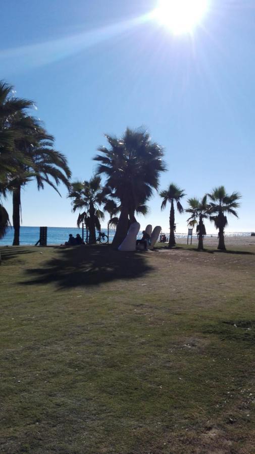 Beach And Sun - Paseo Maritimo -Playa Фуэнхирола Экстерьер фото